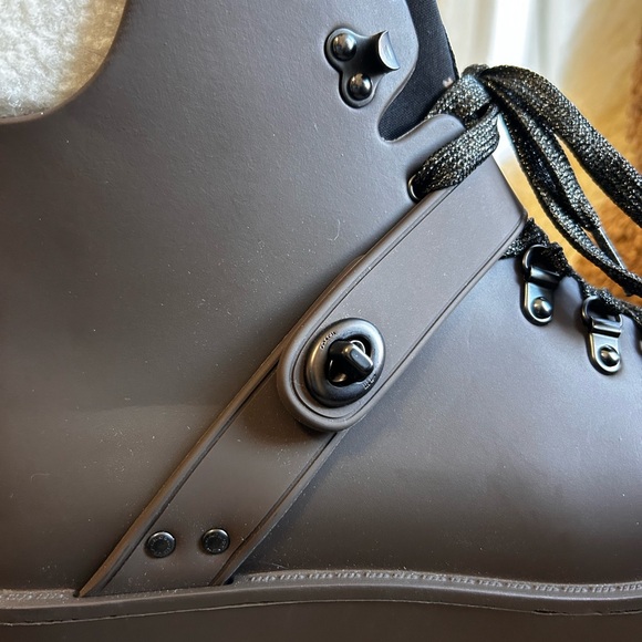 Coach city hiker boots - new - no box - Picture 8 of 10